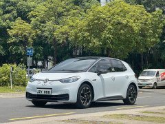 Volkswagen ID.3 Active Pure Smart Edition - фото 1