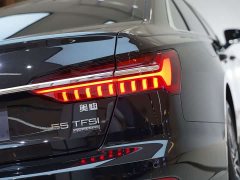 Audi A6L 55 TFSI quattro Deluxe Version - фото 10