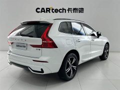 Volvo XC60 B5 four-wheel drive Zhiyuan Sport Edition - фото 12
