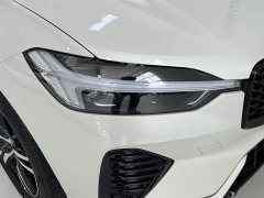 Volvo XC60 B5 four-wheel drive Zhiyuan Sport Edition - фото 13
