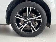 Volvo XC60 B5 four-wheel drive Zhiyuan Sport Edition - фото 14