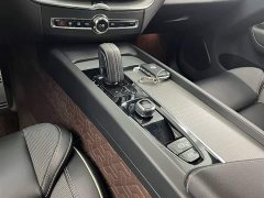 Volvo XC60 B5 four-wheel drive Zhiyuan Sport Edition - фото 9