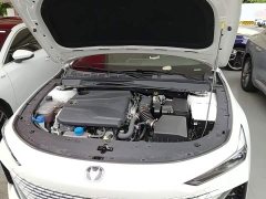 Changan UNI-V 1.5T Edition - фото 20
