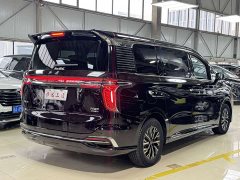 Hongqi HQ9 PHEV 2.0T four-wheel drive luxury version - фото 16