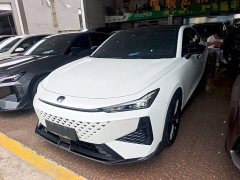 Changan UNI-V 1.5T Premium Version - фото 1
