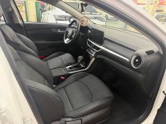 Kia K3 2021 facelift 1.5L CVT Youth Edition - фото 8