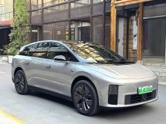 Li Auto i6 AWD Edition - фото 3
