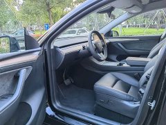 Tesla Model Y rear-wheel drive version - фото 4