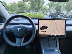 Tesla Model Y rear-wheel drive version - фото 6