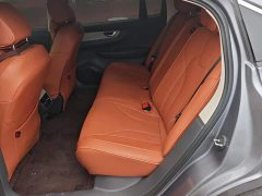 Hongqi E-QM5 610km PLUS - фото 11