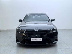 BMW M5 - фото 1