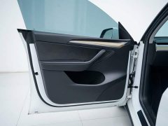 Tesla Model Y Edition - фото 12
