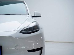 Tesla Model Y Edition - фото 17