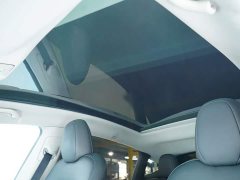 Tesla Model Y Edition - фото 7