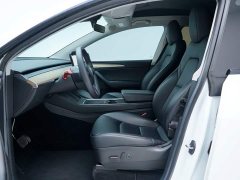 Tesla Model Y Edition - фото 4