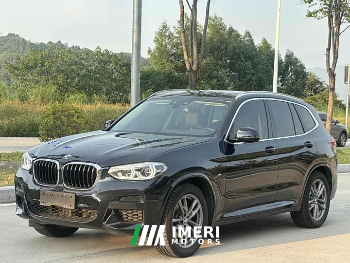 BMW X3 xDrive28i M - автомобиль из Китая