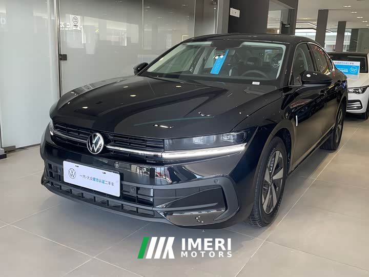Volkswagen 300TSI Deluxe Edition - автомобиль из Китая