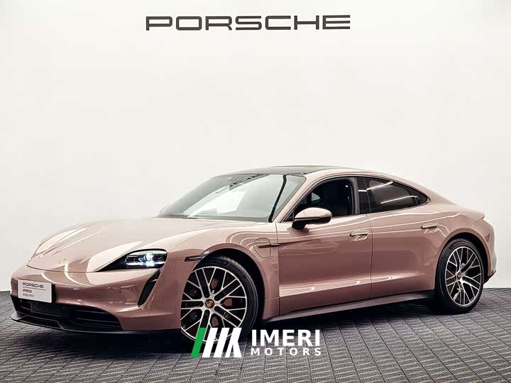 Porsche Taycan - автомобиль из Китая