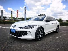 Volkswagen Lamando L 280TSI DSG Cool-La Edition - фото 1