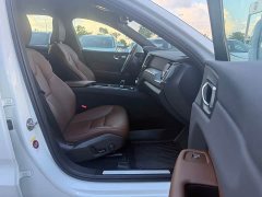 Volvo XC60 B5 AWDLuxury Edition - фото 19