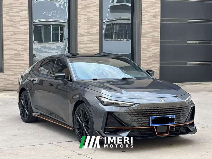 Changan UNI-V 1.5T Edition - автомобиль из Китая