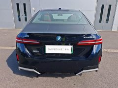 BMW i5 xDrive 50L M - фото 3