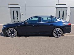 BMW i5 xDrive 50L M - фото 5