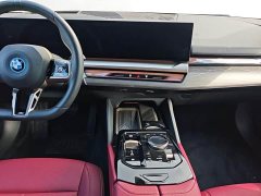 BMW i5 xDrive 50L M - фото 7