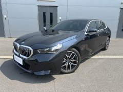 BMW i5 eDrive 40L M - фото 1