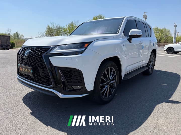 Lexus LX 600 - автомобиль из Китая