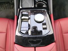 BMW i5 eDrive 35L M - фото 11