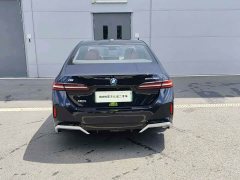 BMW i5 eDrive 35L M - фото 4