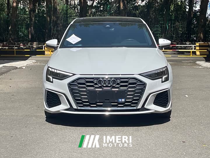Audi A3 Sportback 35 TFSI Fashion Version - автомобиль из Китая
