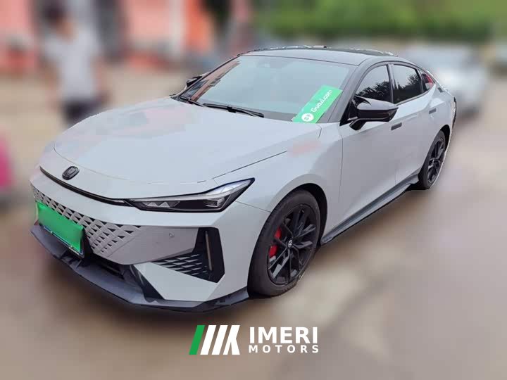 Changan UNI-V 1.5T Deluxe Version - автомобиль из Китая