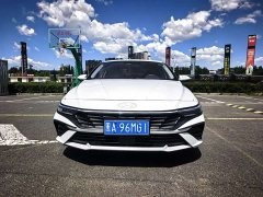 Lexus Elantra 1.5L CVT LUX - фото 2