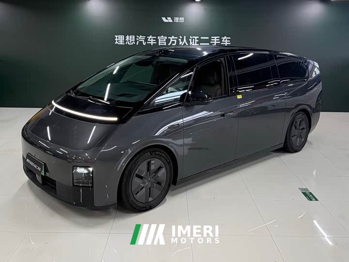 Li Auto MEGA Ultra - автомобиль из Китая