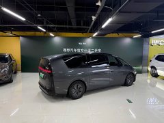 Li Auto MEGA Ultra - фото 2