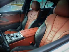 BMW 8 Series 840i Four-Door Coupe M Sports Package - фото 18