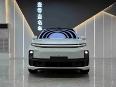 Li Auto L7 Ultra - фото 2