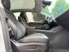 Tesla Model Y Edition - фото 10