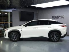 Lexus RZ 450e AWD Edition - фото 6