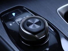 Lexus RZ 450e AWD Edition - фото 9