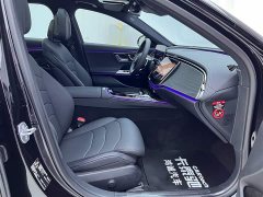Mercedes-Benz E-Class E 300 L Fashionable and Sporty - фото 19