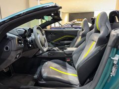Aston Martin V8 Vantage 4.0T V8 F1 Edition Roadster - фото 18