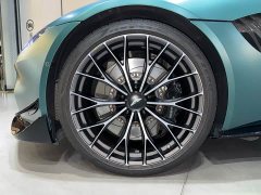 Aston Martin V8 Vantage 4.0T V8 F1 Edition Roadster - фото 7