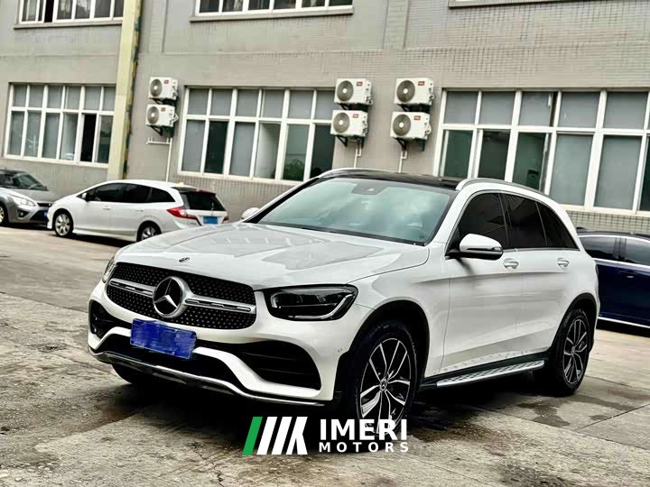Mercedes-Benz GLC 300 L 4MATIC Version - автомобиль из Китая