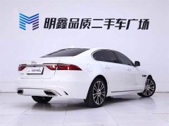 Jaguar XFL 2.0T P250 two-wheel drive exclusive luxury version - фото 7
