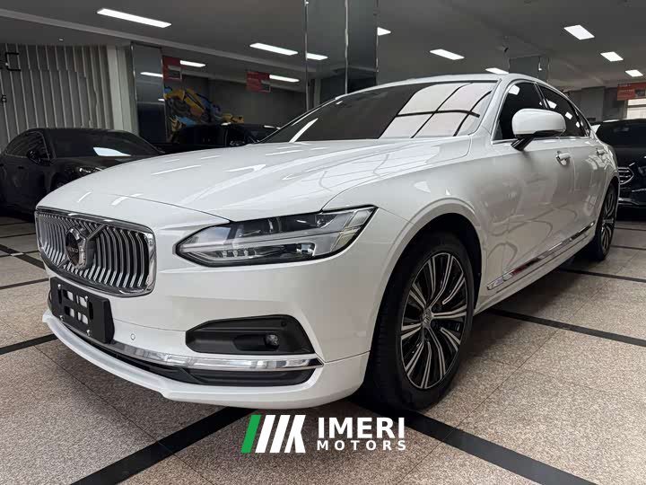 Volvo S90 B5 Luxury Edition