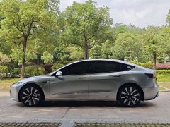 Tesla Model 3 rear-wheel drive version - фото 7