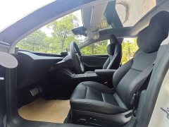 Tesla Model 3 rear-wheel drive version - фото 9